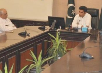 فیصل آباد میں روزانہ 85 ہزار کم قیمت والا 10 کلو آٹے کا تھیلا دستیاب ہوگا۔ ڈپٹی کمشنر