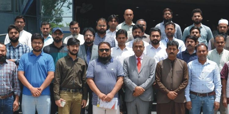ملکی مصنوعات کی کوالٹی اور پیداوار کو بڑھانے کیلئے جدید ٹیکنالوجی ضروری ہے