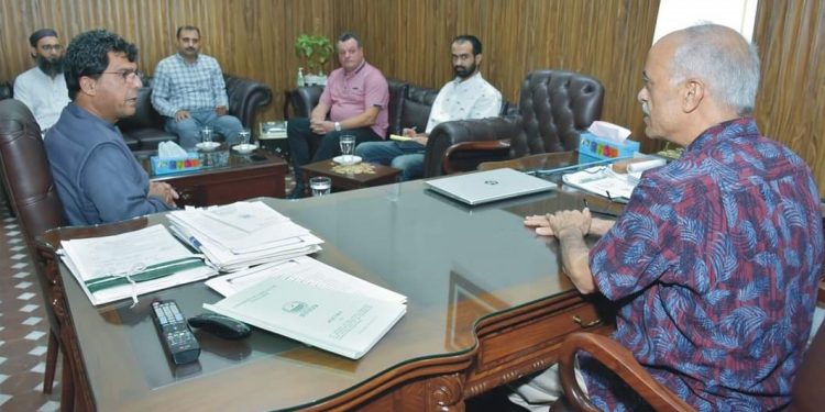 فرانسیسی سائنس دان پروفیسر ڈاکٹر رچرڈ گیٹن کا زرعی یونی ورسٹی کا دورہ