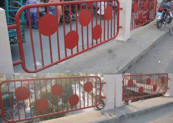 ڈپٹی کمشنر کے نوٹس لینے کے بعد ناولٹی پل پر حفاظتی جنگلے نصب کر دیئے گئے