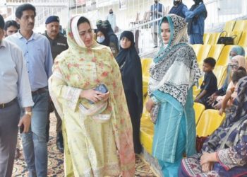 کمشنر سلوت سعیدکا فری آٹا پوائنٹ اقبال سٹیڈیم کا دورہ