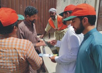 چیف ایگزیکٹیو آفیسر فیصل آباد ویسٹ مینجمنٹ کمپنی کی ہدایت پر شہر کی ہر گلی محلے میں صفائی کا پیغام