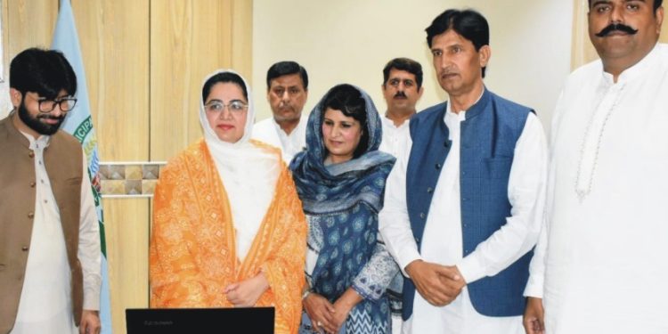 تعلیمی ترقی قوموں کے عروج کی ضمانت ہے۔ کمشنر سلوت سعید