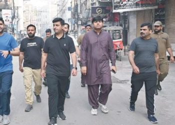 ڈپٹی کمشنر کا صفائی مہم کا جائزہ، شہریوں کو صاف ماحول فراہم کرنے کی ہدایت